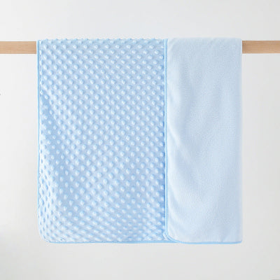 couverture bébé bleue