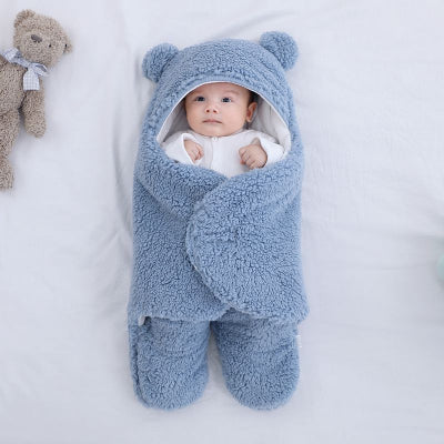 nid d'ange petit ourson bleu -sac de couchage bébé - gigoteuse