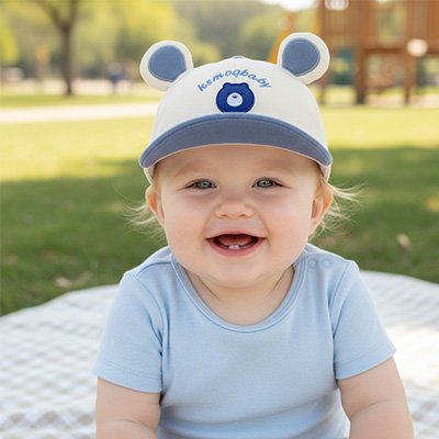 CASQUETTE BEBE | Protection Solaire Ajustable™