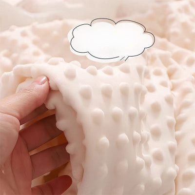couverture bébé en velours blancs