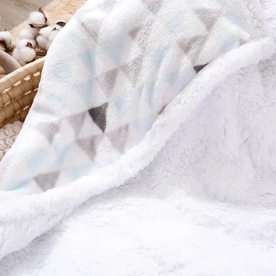 couverture bébé bleu clair