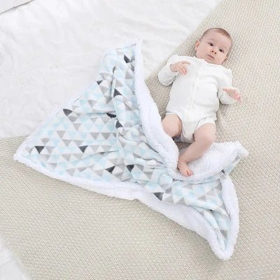 couverture bébé bleu clair
