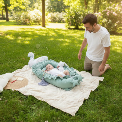 Lit bébé de voyage | Inclinable Ultra-Compact™