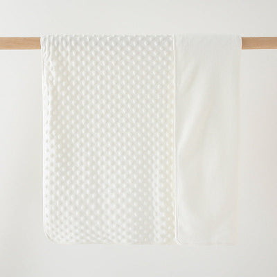 couverture blanche bebe